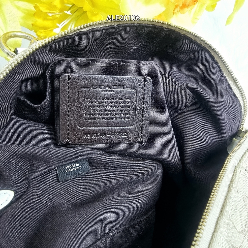 Coach Tan Crossbody Bag Versatile Design - Picture 6 of 14